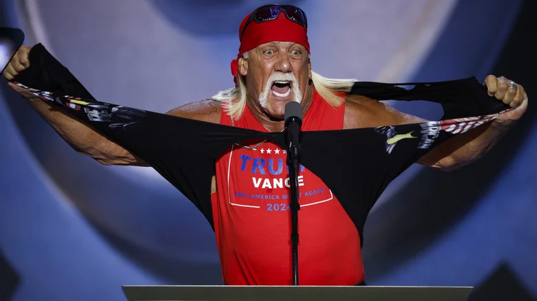 Eric Bischoff Reacts to Hulk Hogan's Booed Appearance at WWE Raw Netflix Debut